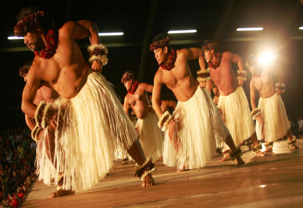 v2i5-celebratehawaii-full