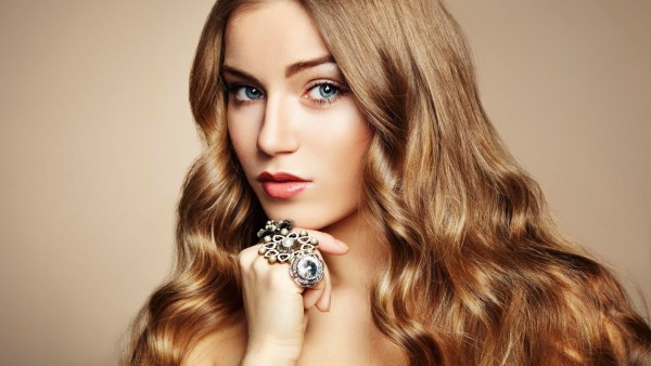 1478606697_young-beautiful-portret