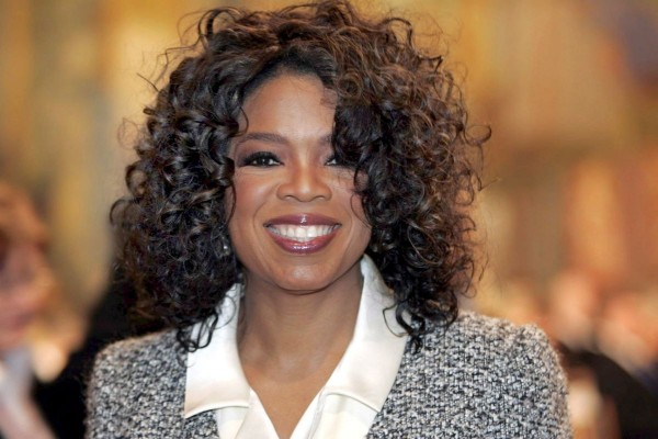 epa00894854 (FILES) Picture dated 10 December 2004 shows US talkshow host Oprah Winfrey pictured in Oslo, Norway. Oprah Winfrey donated circa 30 million euro for the construction of a public school for poor girls in South Africa. After five years of consrtruction, the 'Oprah Winfrey Leadership Academy for Girls' will educate 152 pupils from 15 January 2007 on near Johannesburg.  EPA/Bjorn Sigurdson