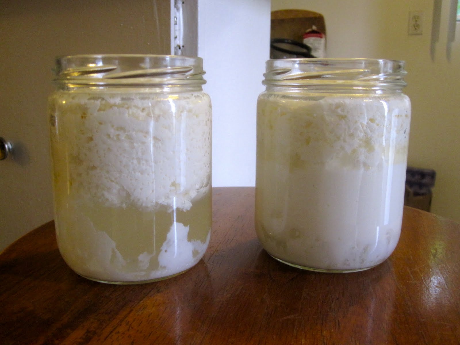 Что можно сделать из просроченного молока в домашних условиях рецепт с фото пошагово