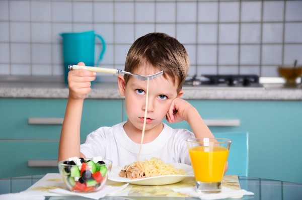 children-dinner-issue-food