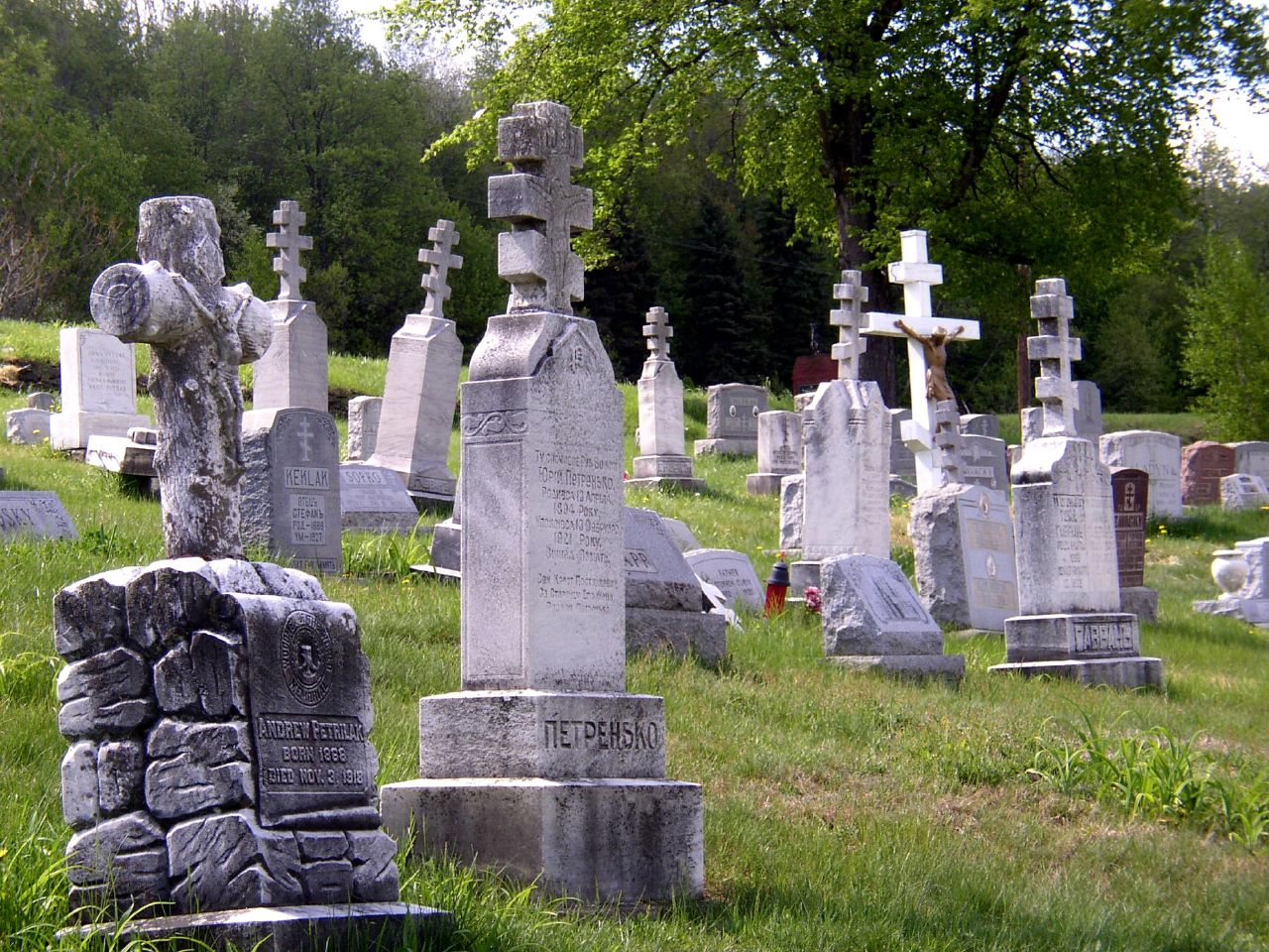 Сообщения от умерших через кладбище в снах